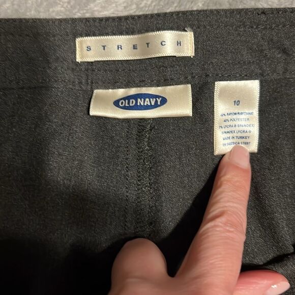 Old Navy Stretch Pant. Gray. Size 10 - Picture 6 of 7